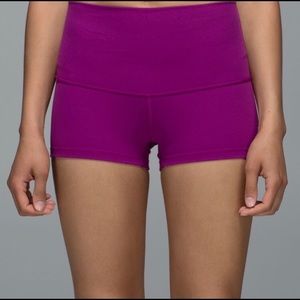 Lululemon high waisted booty boogie shorts